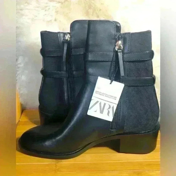 - Zara STRAPPY ANKLE BOOTS WITH BUCKLE🔥🔥🔥🔥🔥 - Picture 7 of 12